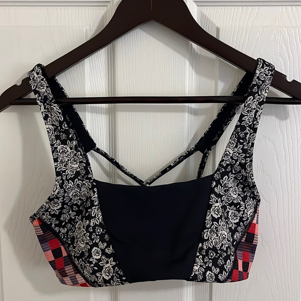 Women’s Black Floral & Plaid Sports Bralette